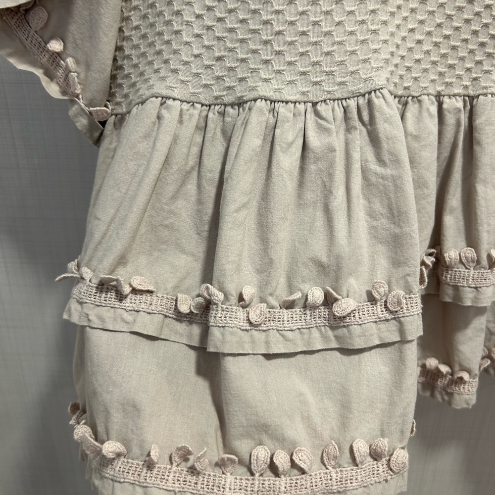Anthropologie ruffle sleeved tiered v neck blouse - Picture 8 of 10